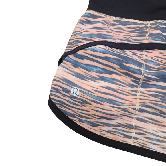 Lululemon Run Speed Shorts Tiger Water Multi Sz. 6 EUC!! - Picture 5 of 9